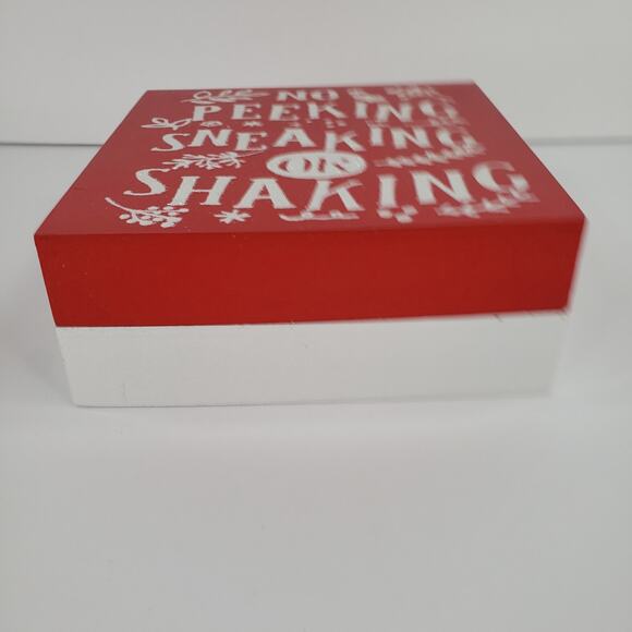 2 Christmas Wood Decor Signs Set Jolly Man No Peeking Holiday Santa Claus - Picture 7 of 7